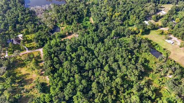 Tract 136 Garden West, Conroe, TX 77302