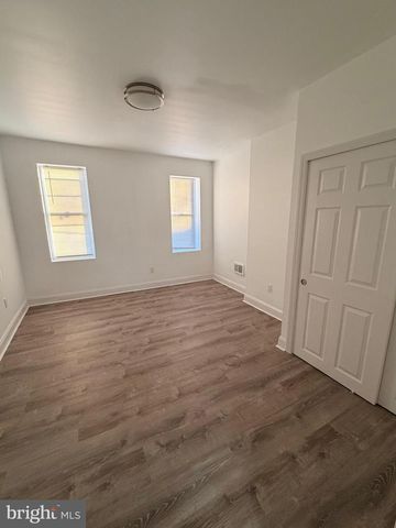 907 DOUGLASS ST, Camden, NJ 08103