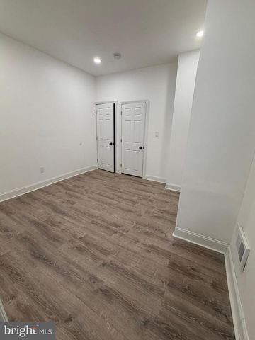 907 DOUGLASS ST, Camden, NJ 08103