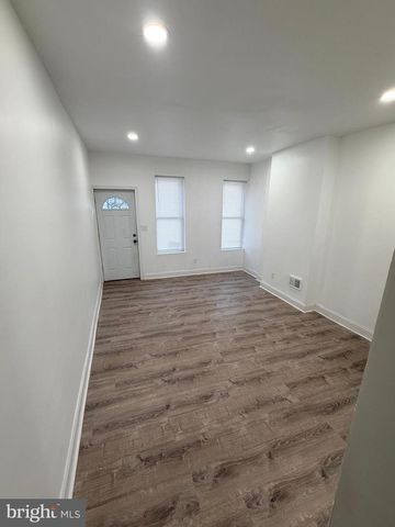 907 DOUGLASS ST, Camden, NJ 08103