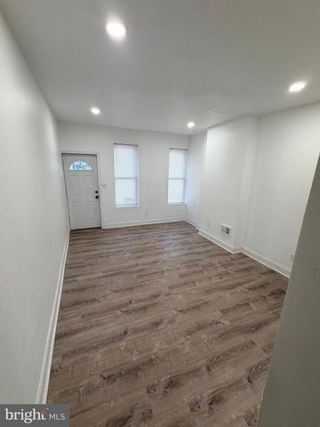 907 DOUGLASS ST, Camden, NJ 08103