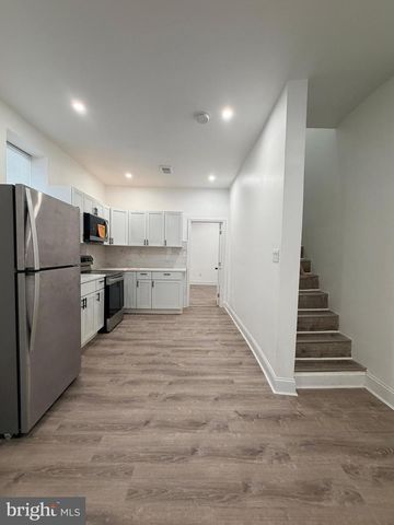 907 DOUGLASS ST, Camden, NJ 08103