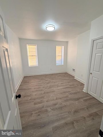 907 DOUGLASS ST, Camden, NJ 08103