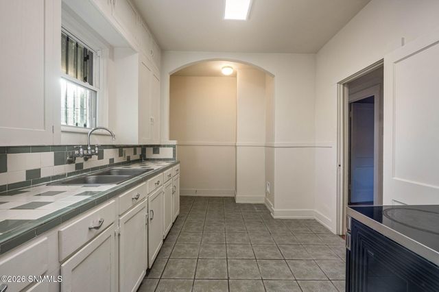 1143 N Main Street, Las Cruces, NM 88001