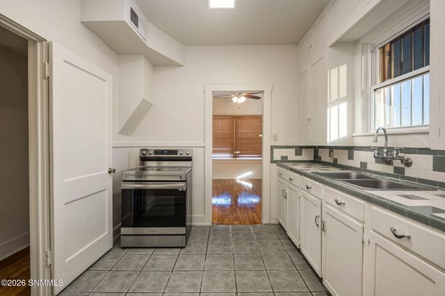 1143 N Main Street, Las Cruces, NM 88001