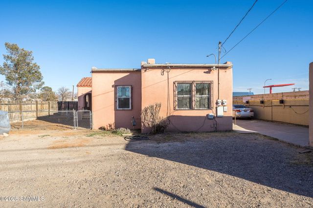 1143 N Main Street, Las Cruces, NM 88001