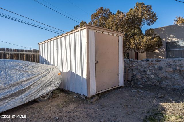 1143 N Main Street, Las Cruces, NM 88001