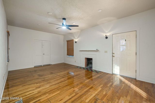 1143 N Main Street, Las Cruces, NM 88001