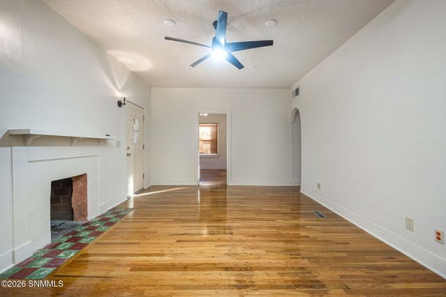 1143 N Main Street, Las Cruces, NM 88001