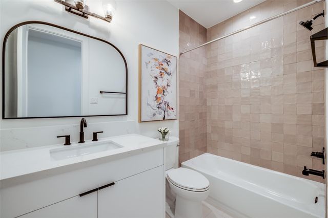 1209 W Bell Street, Houston, TX 77019