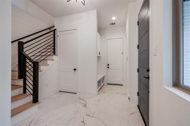 1209 W Bell Street, Houston, TX 77019