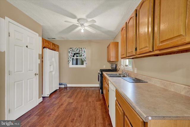 212 MAPLE AVE, Baltimore, MD 21222