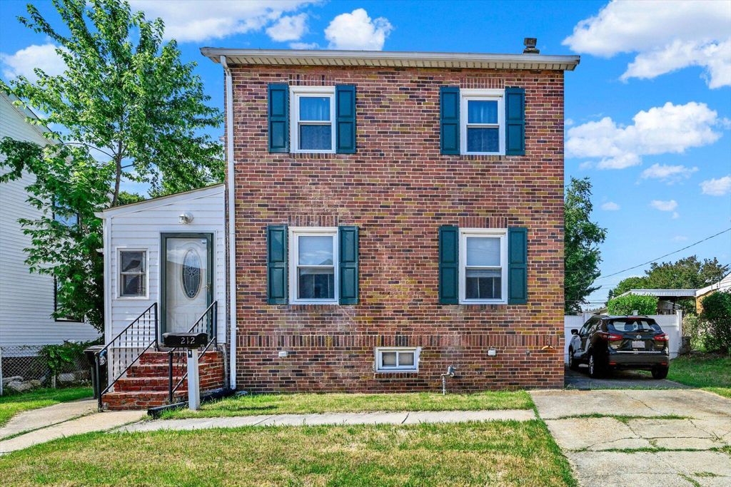 212 MAPLE AVE, Baltimore, MD 21222