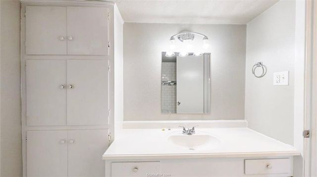 3800 East 29th Street 13, Bryan, TX 77802