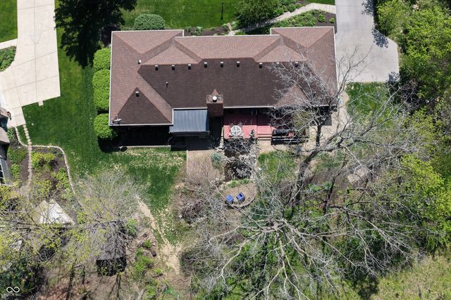 408 Deer Walk Trace, Westfield, IN 46074