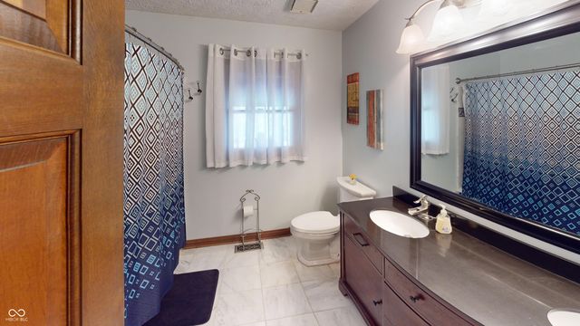 408 Deer Walk Trace, Westfield, IN 46074