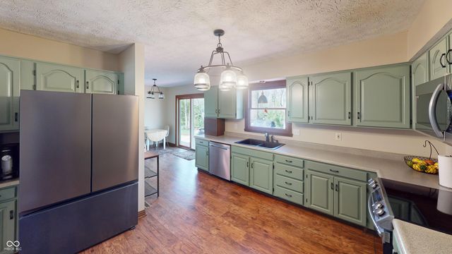 408 Deer Walk Trace, Westfield, IN 46074