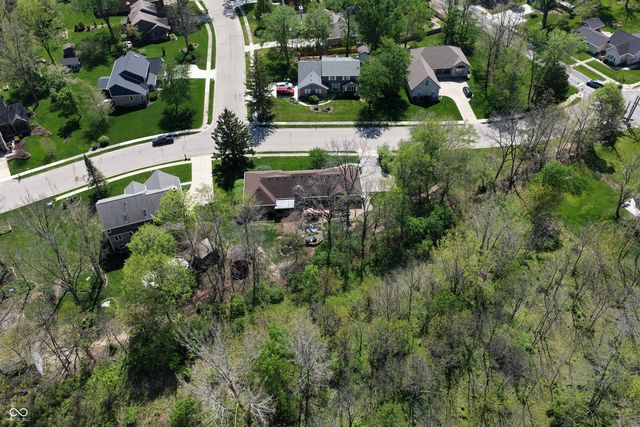 408 Deer Walk Trace, Westfield, IN 46074