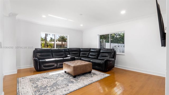 2445 SE 8 St, Pompano Beach, FL 33062