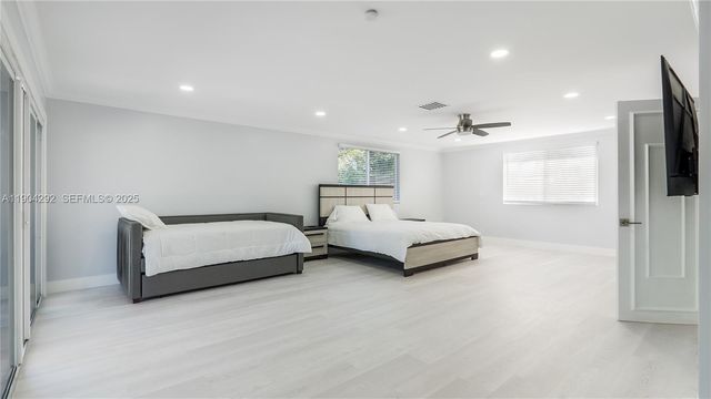 2445 SE 8 St, Pompano Beach, FL 33062