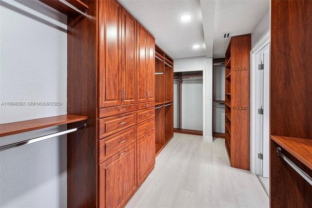 2445 SE 8 St, Pompano Beach, FL 33062