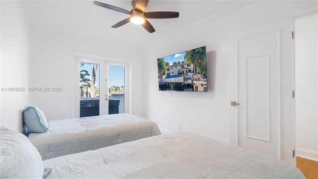 2445 SE 8 St, Pompano Beach, FL 33062