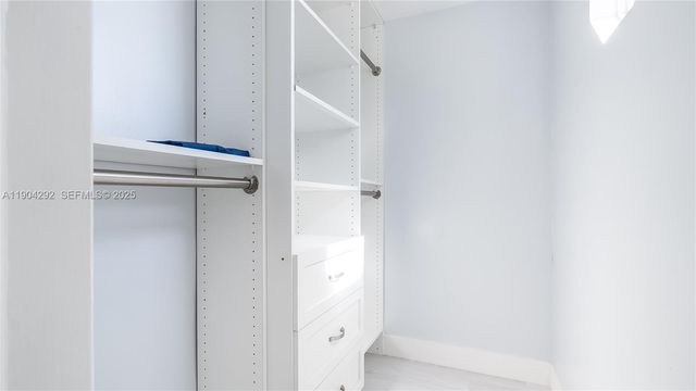 2445 SE 8 St, Pompano Beach, FL 33062