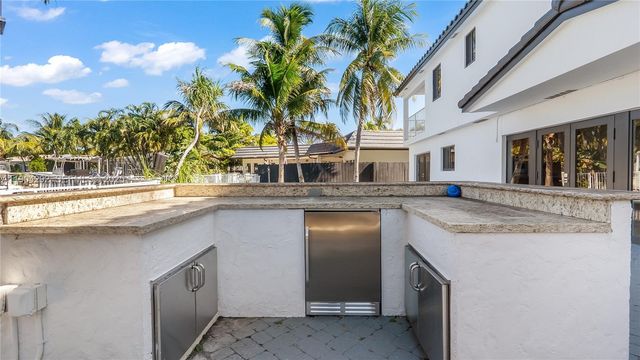 2445 SE 8 St, Pompano Beach, FL 33062