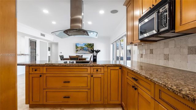 2445 SE 8 St, Pompano Beach, FL 33062