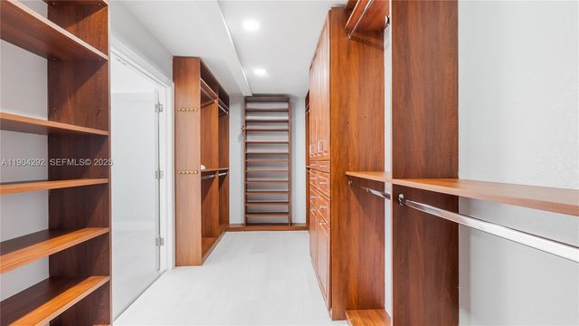 2445 SE 8 St, Pompano Beach, FL 33062