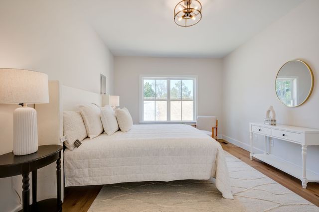 1260 Old County House Road, Charlotte, TN 37036