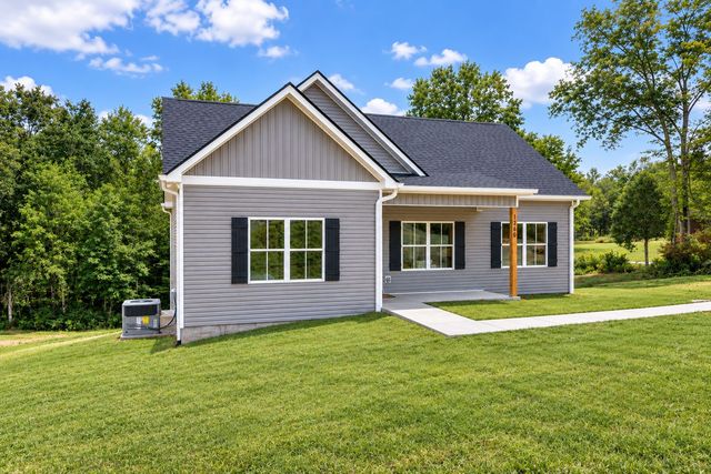 1260 Old County House Road, Charlotte, TN 37036
