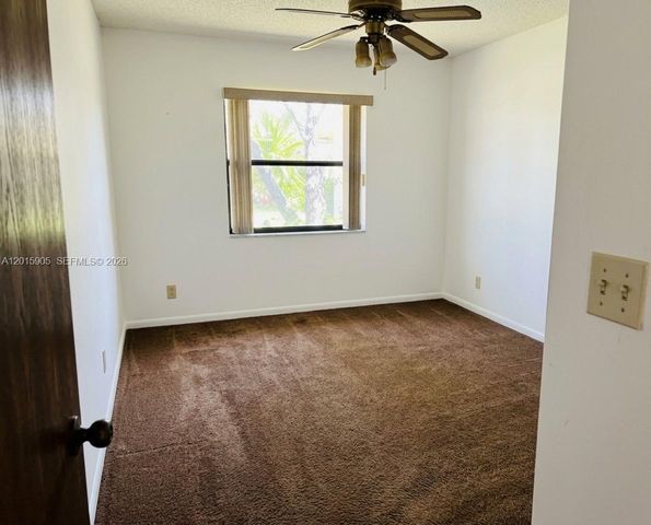 4581 NW 95th Ave, Sunrise, FL 33351