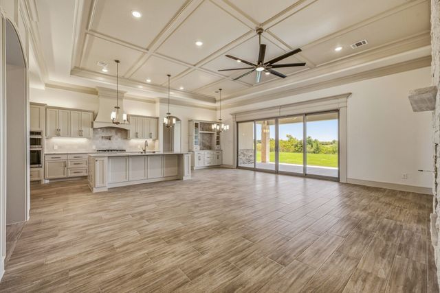 107 Eagle Court, Glen Rose, TX 76077