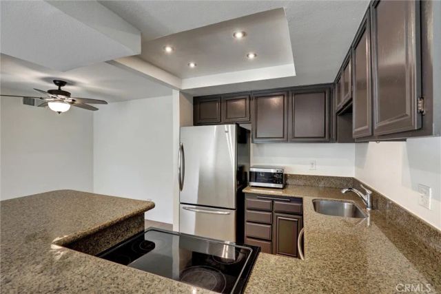 3000 Associated Road 60, Fullerton, CA 92835