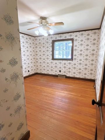 1163 Old Fall River Rd, Dartmouth, MA 02747