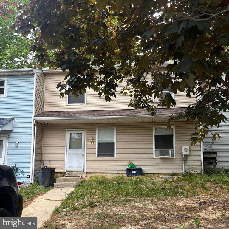105 BERKSHIRE RD, Sicklerville, NJ 08081