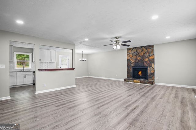 25 Hearthstone Drive, Newnan, GA 30263