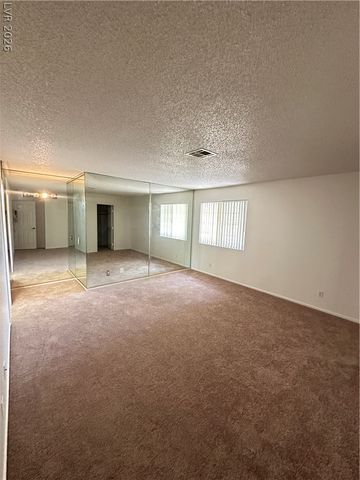 3280 DAYFLOWER Street C, Las Vegas, NV 89121