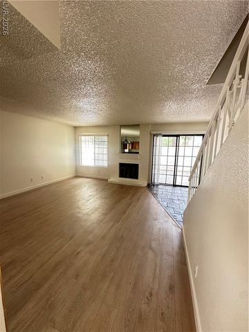 3280 DAYFLOWER Street C, Las Vegas, NV 89121