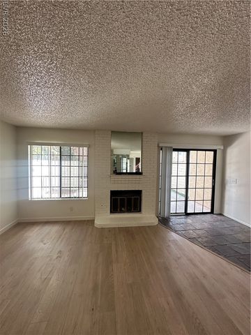 3280 DAYFLOWER Street C, Las Vegas, NV 89121