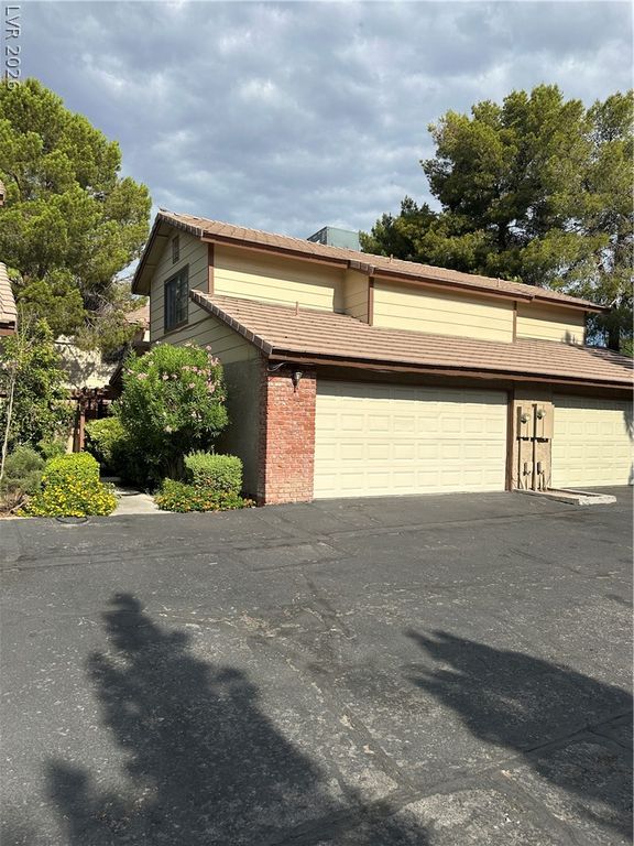 3280 DAYFLOWER Street C, Las Vegas, NV 89121