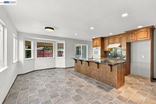 37064 Elm St, Fremont, CA 94536