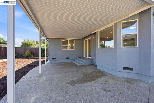 37064 Elm St, Fremont, CA 94536