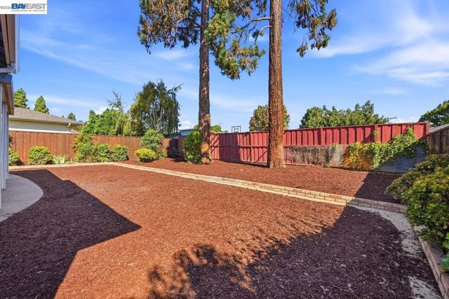 37064 Elm St, Fremont, CA 94536