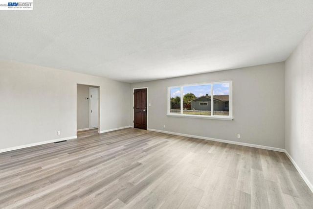 37064 Elm St, Fremont, CA 94536
