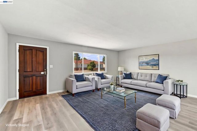 37064 Elm St, Fremont, CA 94536