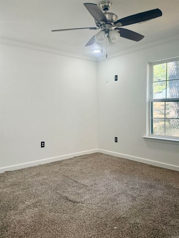 2601 Lakeside Drive, Benton, AR 72019