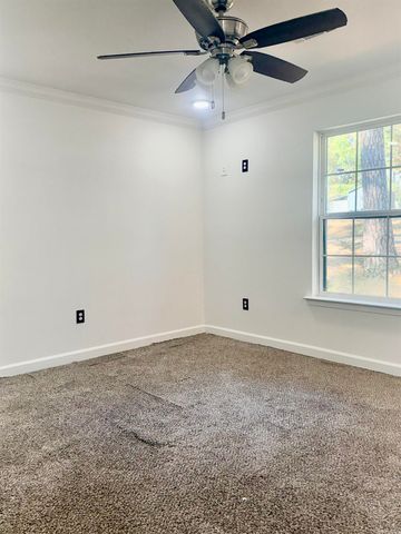 2601 Lakeside Drive, Benton, AR 72019