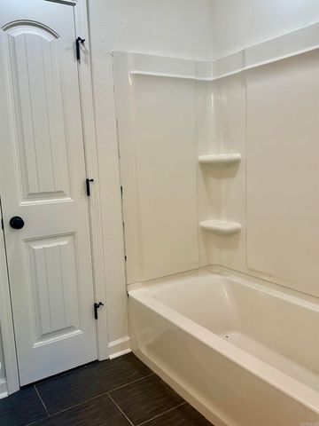 2601 Lakeside Drive, Benton, AR 72019